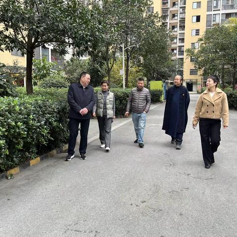 人大代表进社区 倾听民声解民忧