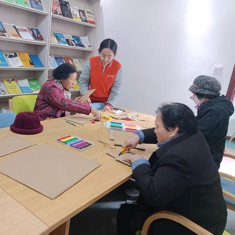 【晚晴学堂】“变废为宝，银龄手工”手工日历活动