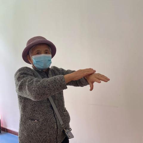 “关爱老人，健康生活”活动