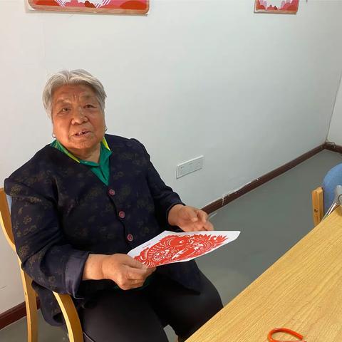“纸为传承，剪出精彩”老年人创意剪纸活动