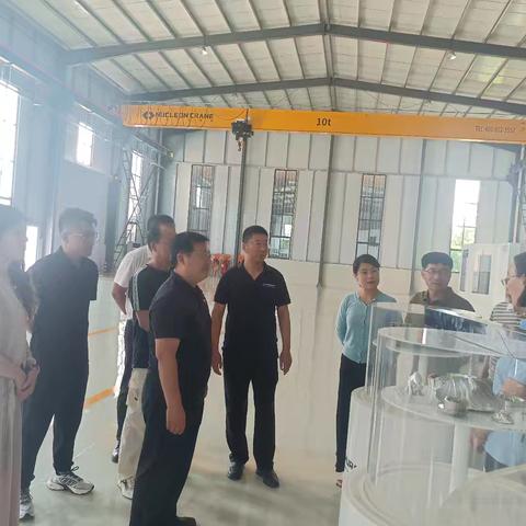 普集街道政协委员联络室开展法兰产业智能化升级专题商量活动