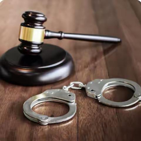 黄寺支行组织开展“《刑法》要点课件”的学习