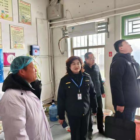 工业园区分局“五查五到位”工作法护航开学第一餐﻿