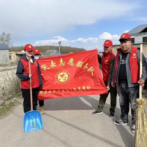 环境卫生整治  我们在行动