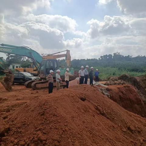 提高政治站位，促进工程进度