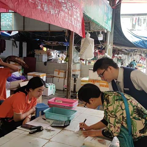 佳节送温暖，零钱换真情 ——交通银行江夏支行开展零钱兑换服务活动