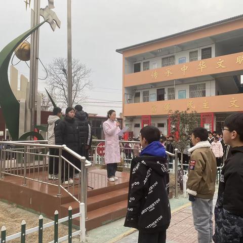 心肺复苏  拯救生命——巩义市鲁庄镇中心小学开展心肺复苏急救知识培训纪实