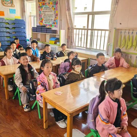 西柚班四月礼仪反馈