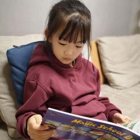 二年级的小曹同学
