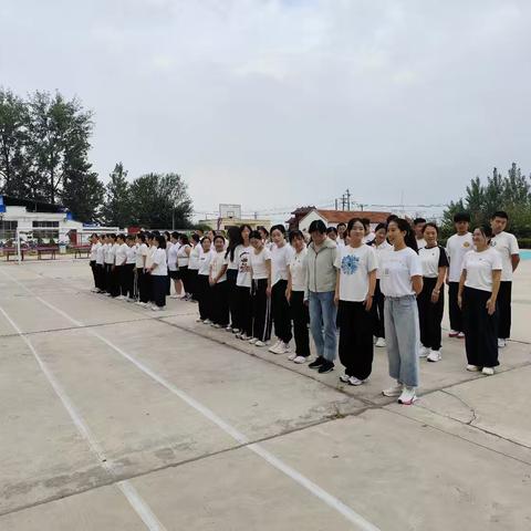 率先垂范凝合力 淬炼师风启新程