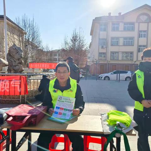 普集街道开展“垃圾分类进社区 绿色环保迎新年”主题宣传活动