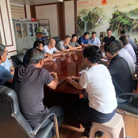 普集街道开展“红色引领 党员先行月”主题宣传活动