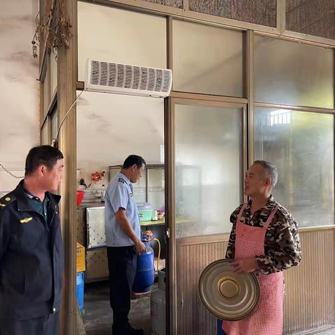 富文镇开展大气污染防治巡查工作