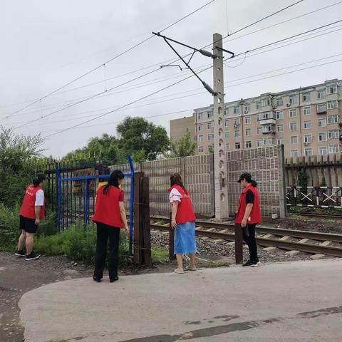 打好防洪战役 安全不留空隙——通天街道开展汛期铁路护路工作