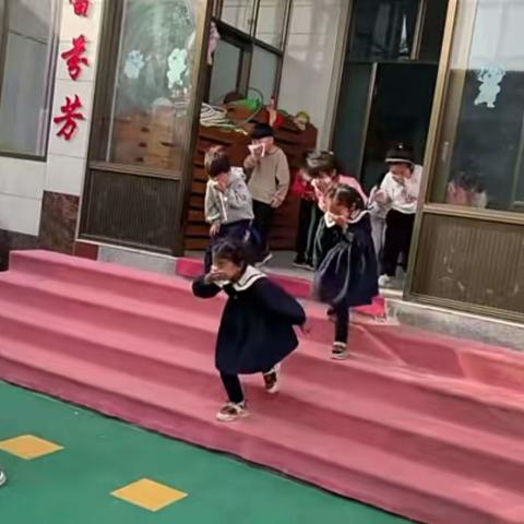 “安全记心中”风正学区笑笑幼儿园开展防火防震安全演练活动