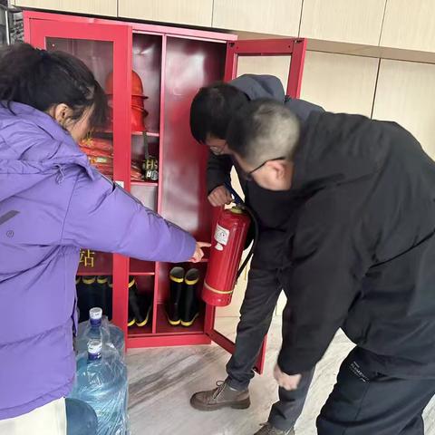 《沿街门店安全隐患排查：织密防护网》