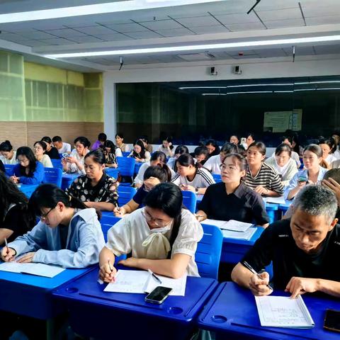 聚焦新教材   共研促成长——宿豫区庐山路小学数学教研组“新教材”主题学习研讨活动纪实