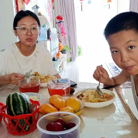 🥰的简篇