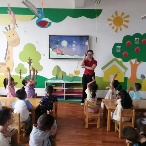 “月满中秋，童心满园”——齐镇中心幼儿园中秋节主题活动