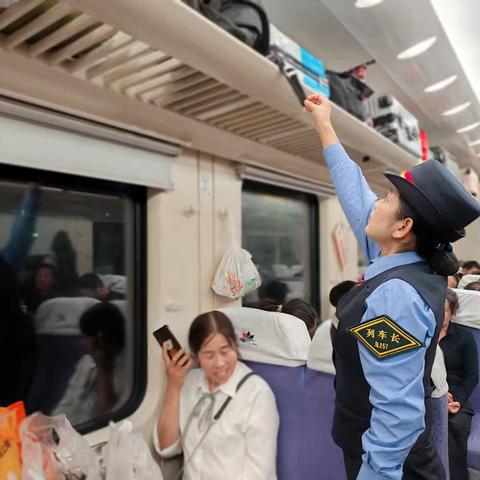 “双节”我在岗，守护不“打烊”