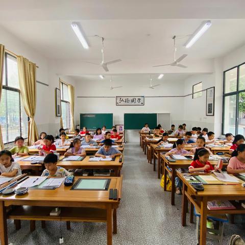 笔墨书香 传承经典一一青原区思源实验学校书法、征文比赛进行时