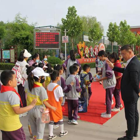 【金晶·政教】灵武六小“红领巾爱祖国   石榴籽一家亲”2024年庆祝“六一”国际儿童节暨第八届校园文化艺术节