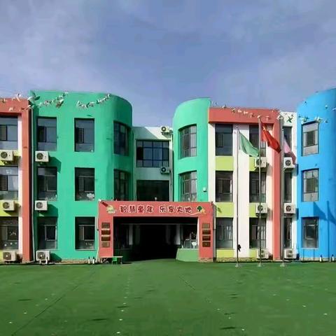 春日郊游绘长卷