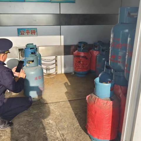 高楼中队开展燃气安全专项行动，落实今冬明春安全生产工作