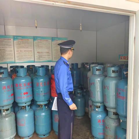 绷紧“安全弦”，守牢“节前关”：高楼中队开展节前燃气检查