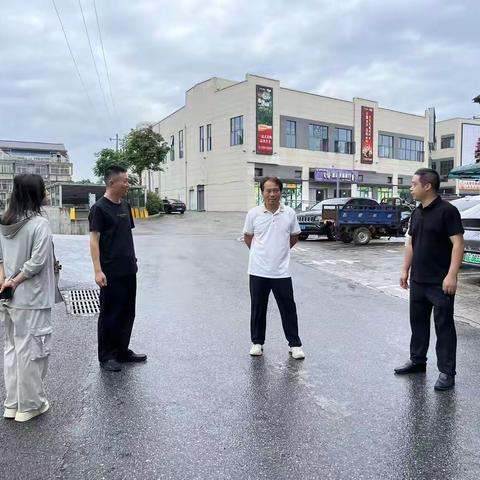 【好商量】弋江街道广场社区召开“广场北路下坡路段和十字路口增设减速带”协商议事会