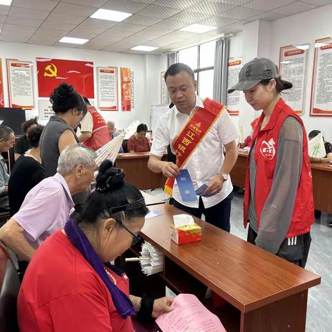 弋江街道广场社区联合江西银行开展反诈宣传主题活动