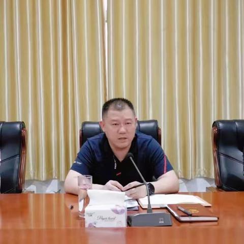 29日下午，黄店镇召开党委(扩大)会议