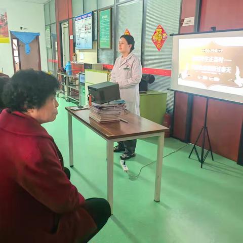 天福和园反哺堂健康知识讲座：社区参加老人80余人