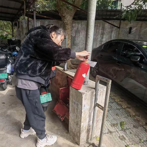 人民街道银甸社区组织开展安全生产检查