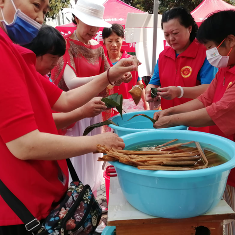 粽叶飘香迎端午，幸福和谐邻里情——曹门街道双龙社区开展端午节活动