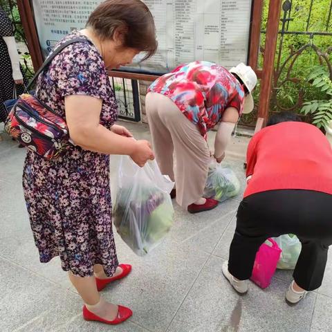 西航花园社区日间照料中心八月总结