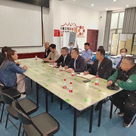 党建引领，共筑美好出行--客五分公司第八车队党支部深入社区调研居民出行需求