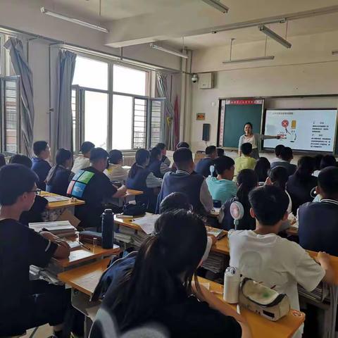 拒绝吸烟，做健康少年—“世界无烟日”苏蒙实验学校主题班会