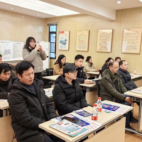 雨花区东塘街道芙蓉南路社区的简篇