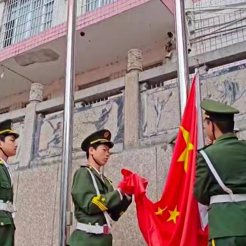 雅丽中学国旗下的安全课｜筑牢生命防护墙，共守健康成长路