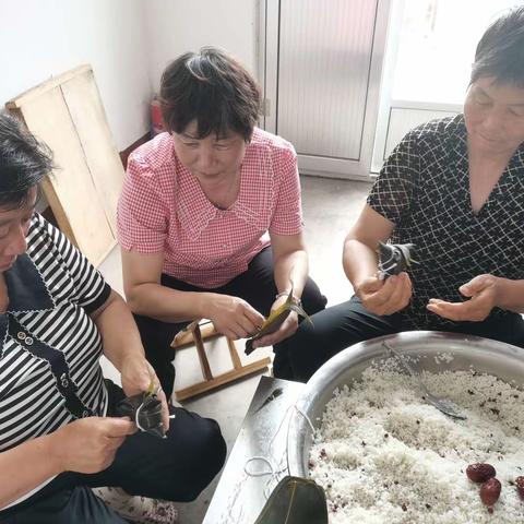 黄鹭湾村开展“浓情端午，粽爱长者”端午节活动