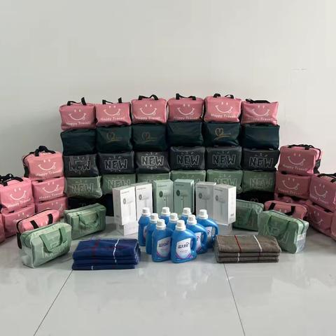 元驰物业情暖三八，共绽芳华