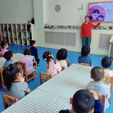 春霖幼儿园小一班母亲节主题活动