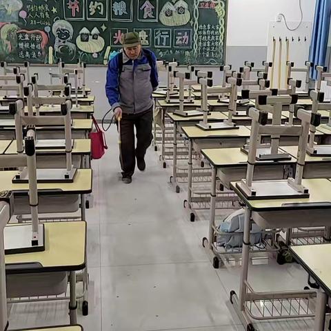 加强校园消杀，共筑冬季健康防线
