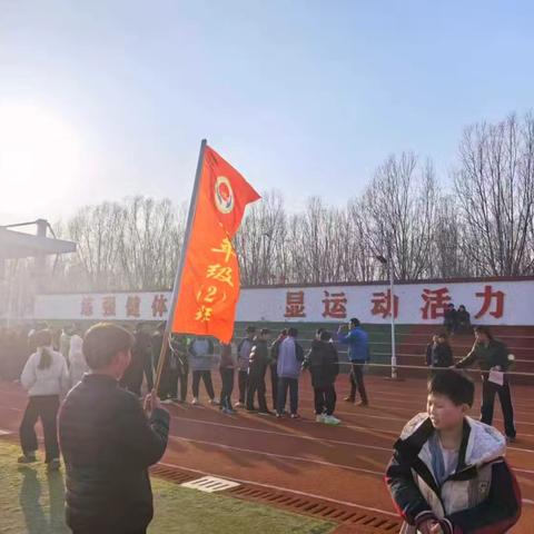 绳采飞扬，力聚青春！泗水县泉林初级中学初一拔河比赛圆满落幕