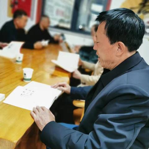 国网康县供电公司组织退休党员干部深学中央八项规定精神