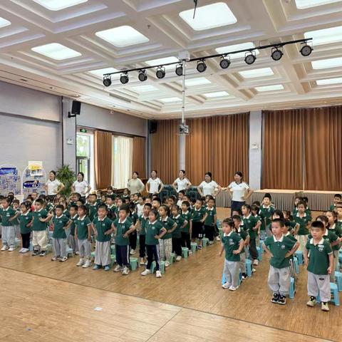 “慧”自理 “悦”成长—— 乐慧幼儿园小班组期末自理能力展示活动