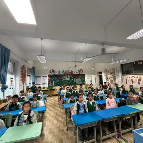 习语喻教 金句启智