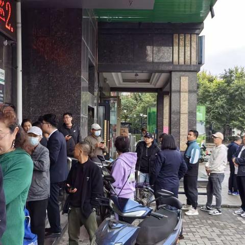 于洪营业室纪念币兑换工作圆满完成！