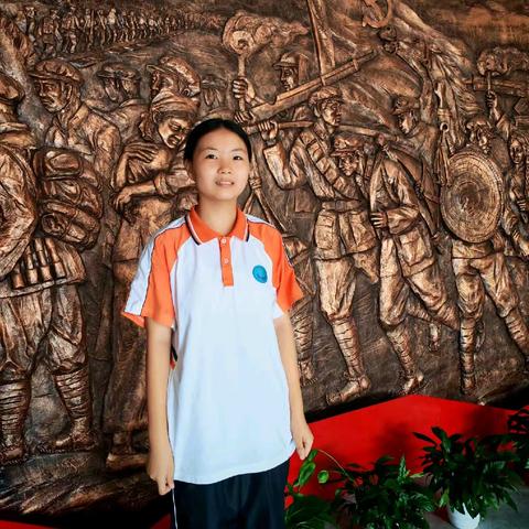 诗笔写信仰 青春颂华章 ——聆听八7、八8班学子对毛泽东与长征的深情礼赞